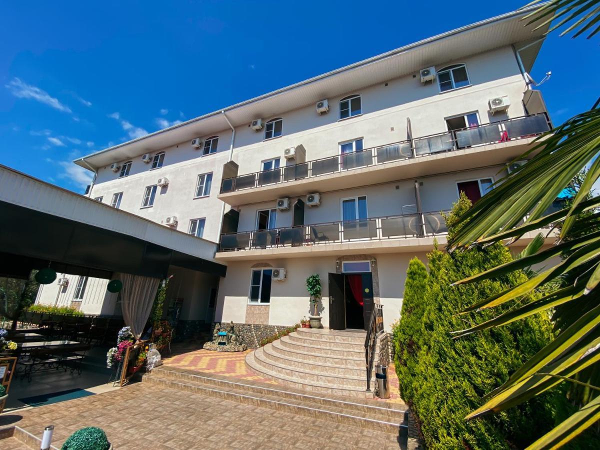تساندريبش Park-Hotel Abkhazia المظهر الخارجي الصورة